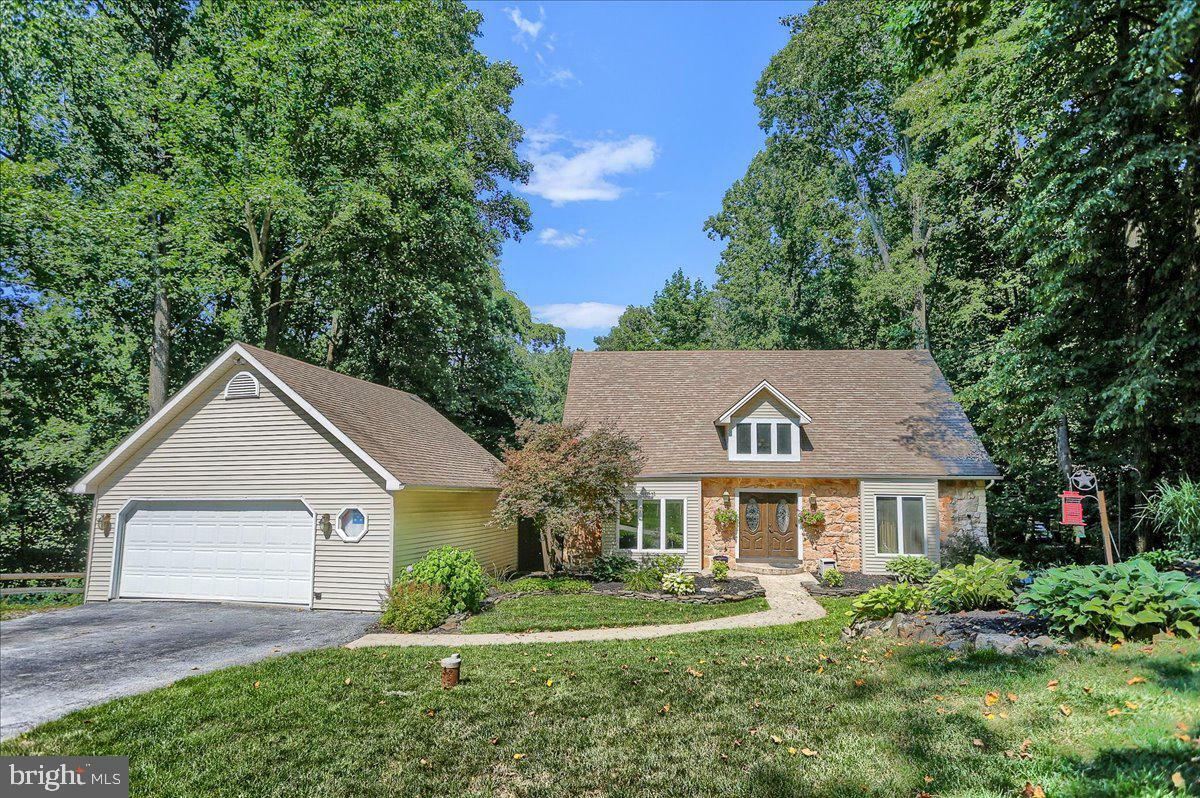 90 Cardinal Drive  Etters PA 17319 photo