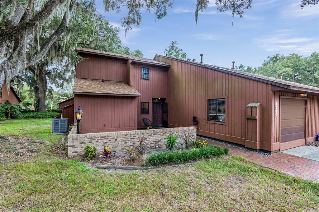 Property Photo:  4137 NW 18th Drive  FL 32605 