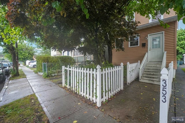 Property Photo:  353 Bradford Street  NJ 07050 