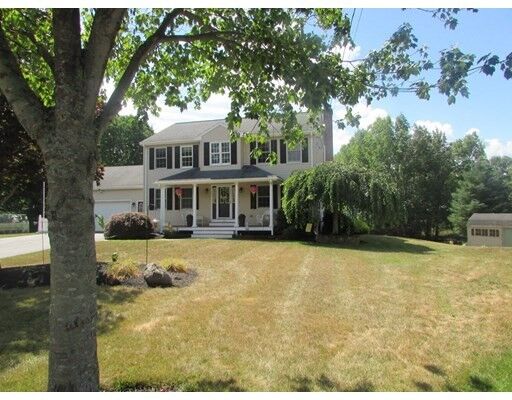 Property Photo:  8 Twins Circle  MA 02703 