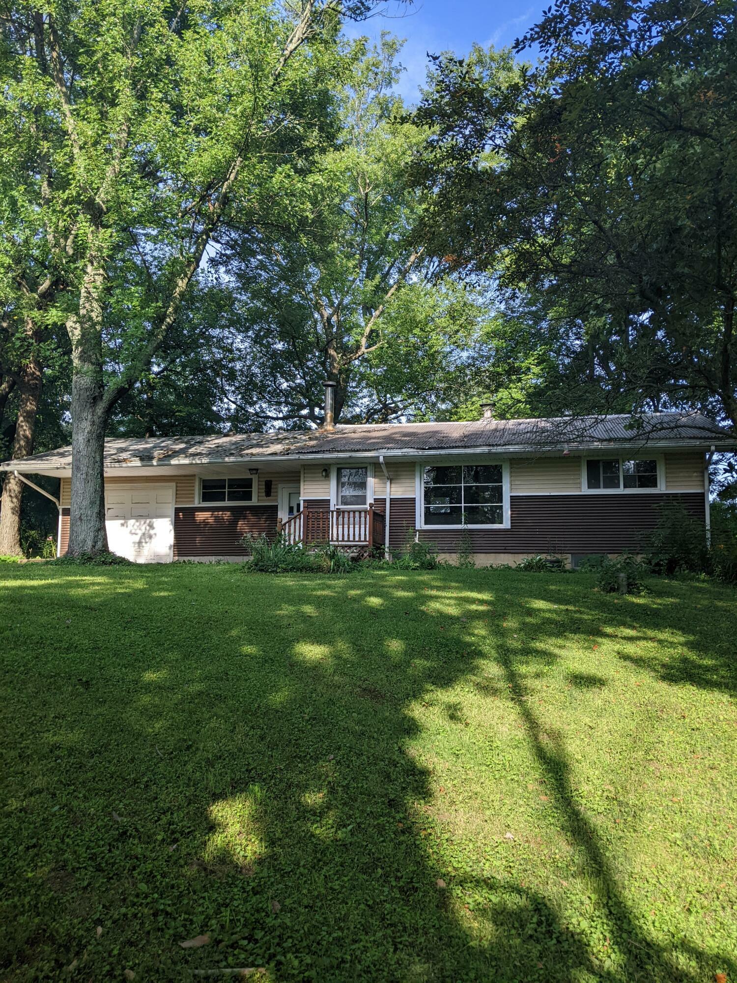 Property Photo:  1928 Vance Road  OH 43072 