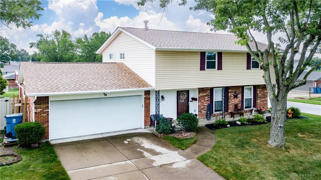 Property Photo:  7240 Camrose Court  OH 45424 