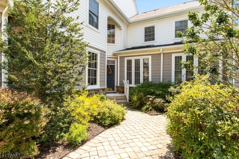 Property Photo:  40 Winding Rdg  NJ 07436 