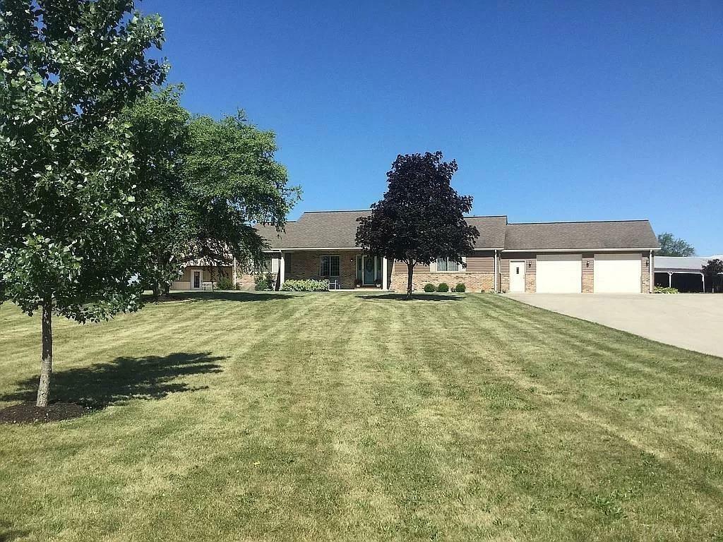 Property Photo: 4128 County Road 19 Road IN 46706