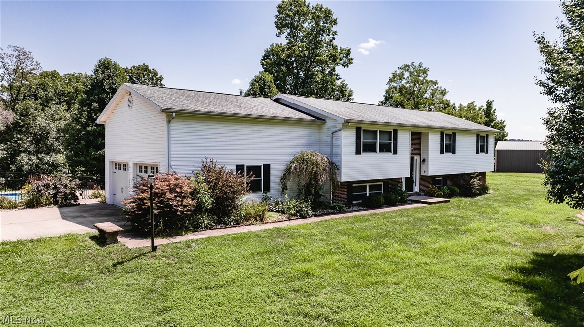 Property Photo:  798 Island View Drive  WV 26101 