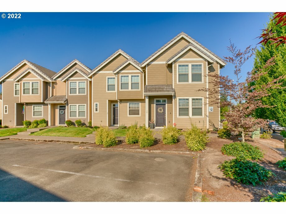 Property Photo:  8352 SW Maxine Ln 38  OR 97070 
