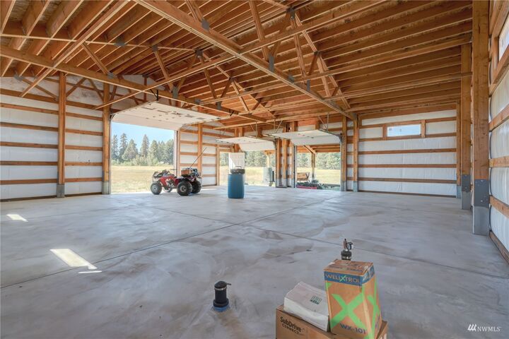 Property Photo:  721 Pine Ridge Lane  WA 98922 
