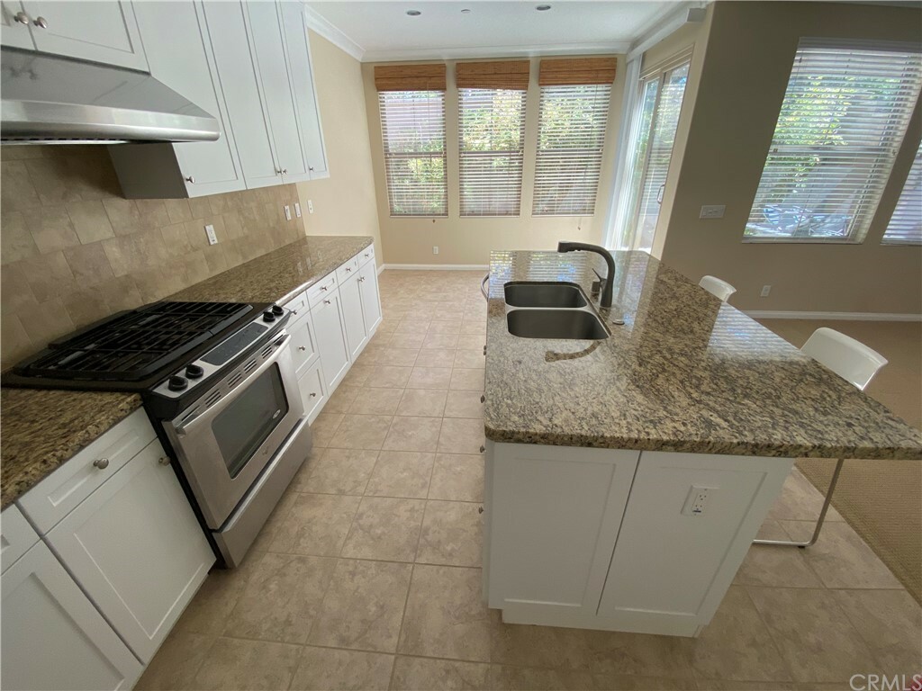 Property Photo: 104 Gemstone CA 92620