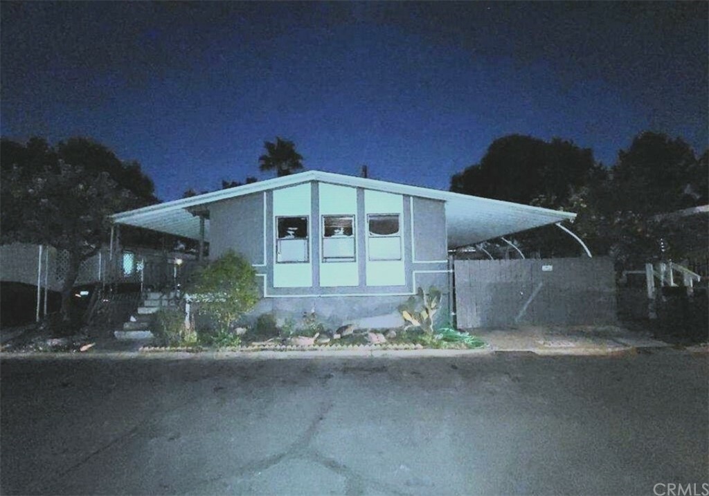 Property Photo: 17701 S Avalon Blvd 400 CA 90746