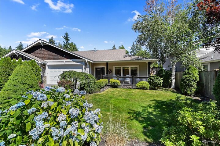 Property Photo: 14220 Beverly Park Road B WA 98026