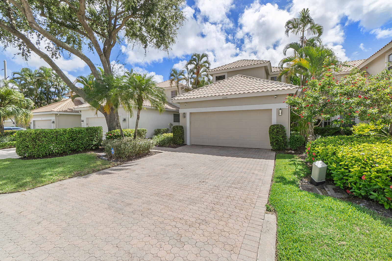Property Photo: 6658 NW 25th Avenue FL 33496