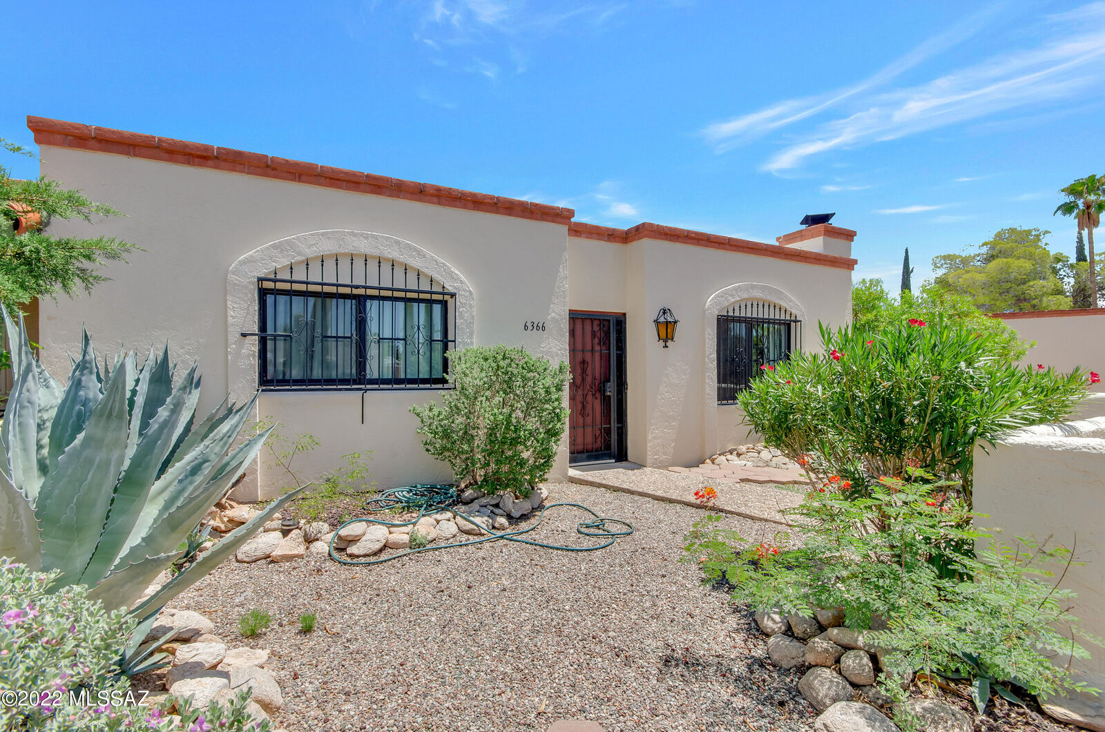 Property Photo:  6366 N Orange Tree Drive  AZ 85704 