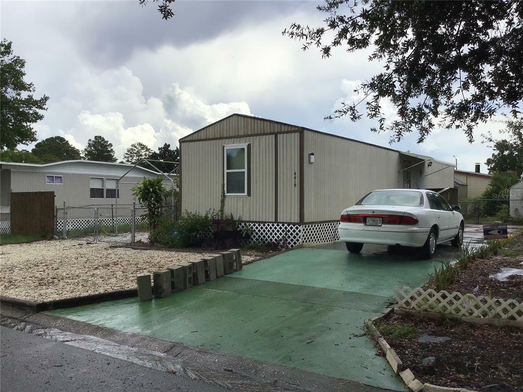 Property Photo: 6610 Limerick Avenue FL 34653