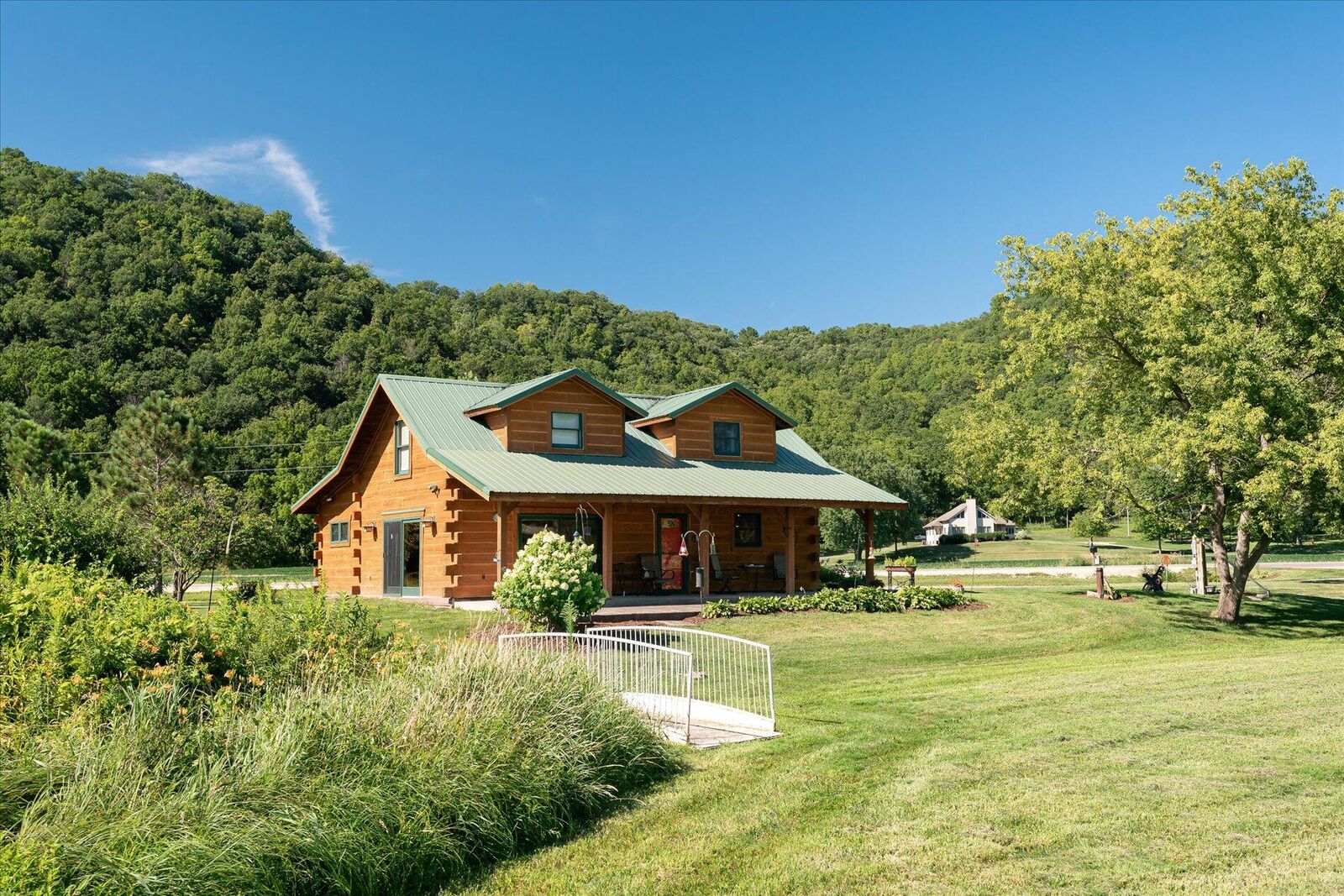 Property Photo:  E6889 County Road P  WI 54667 