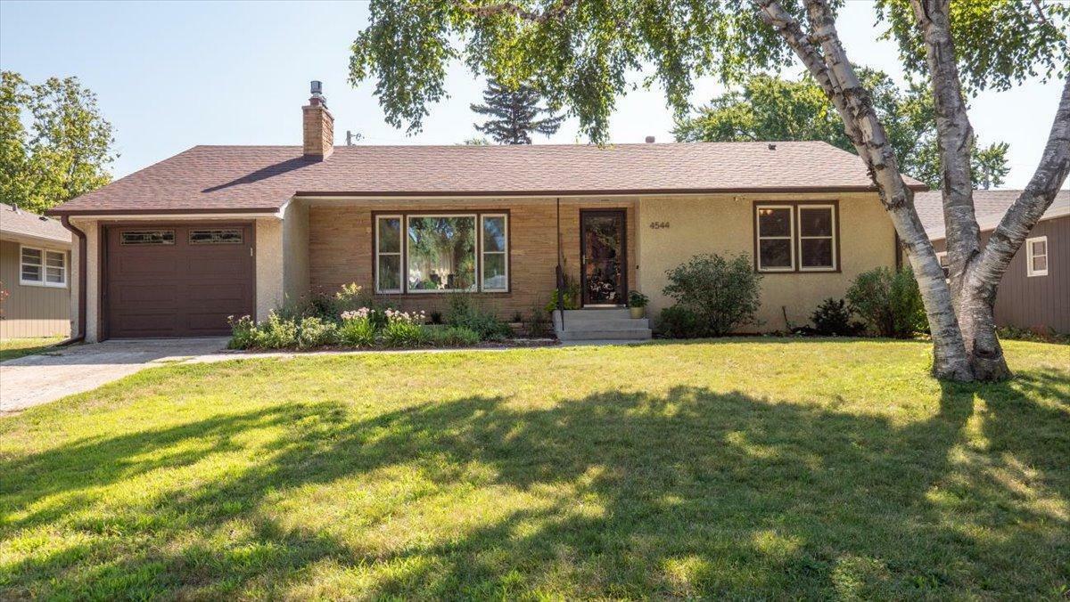 Property Photo: 4544 Chowen Avenue N MN 55422