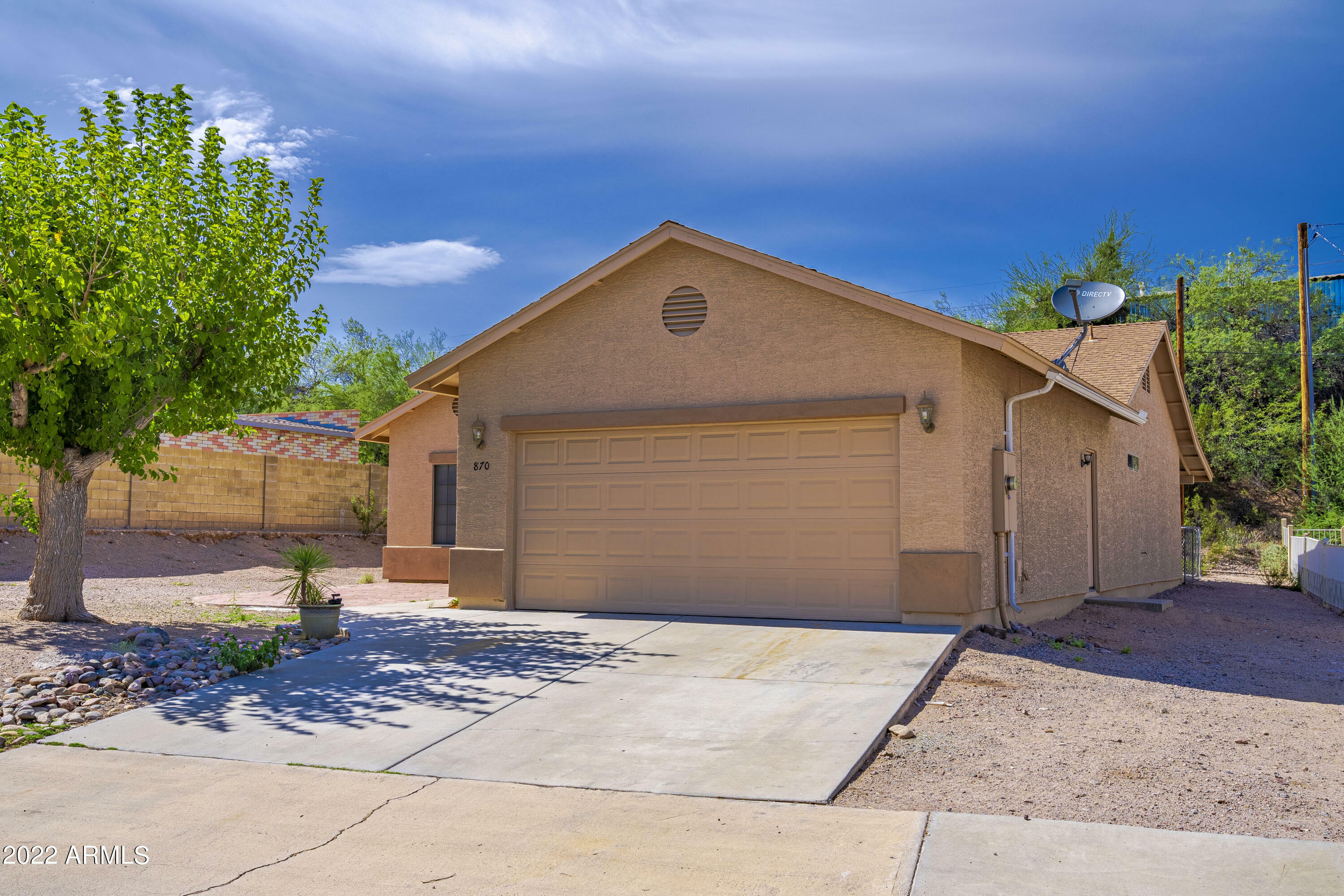 Property Photo:  870 America Street  AZ 85390 