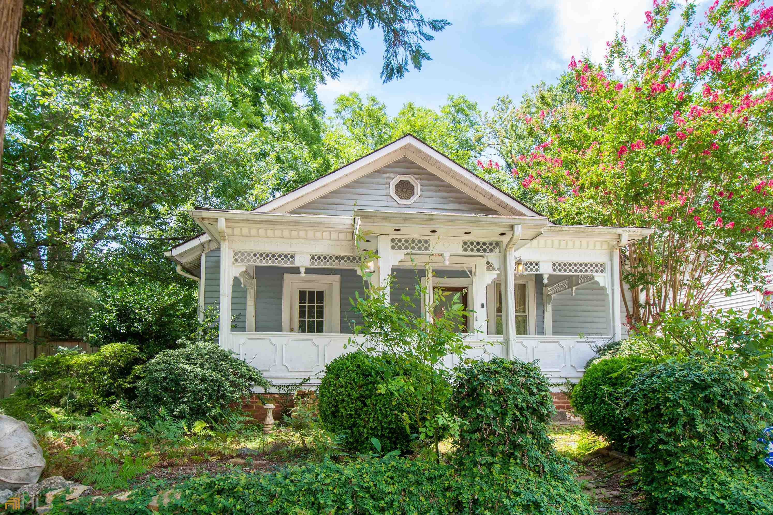 Property Photo: 741 Hillmont Avenue GA 30030