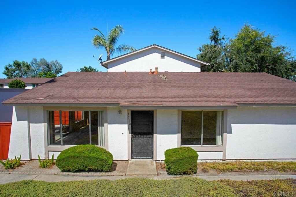 Property Photo:  3610 Surfline Way  CA 92056 