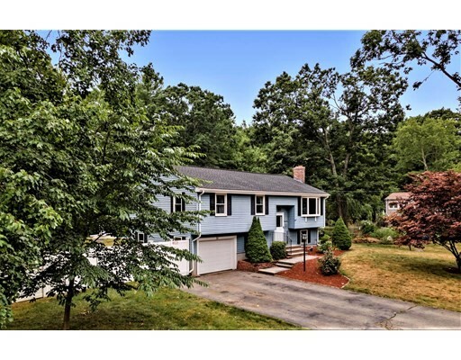 Property Photo:  31 Kensington Rd  MA 02766 
