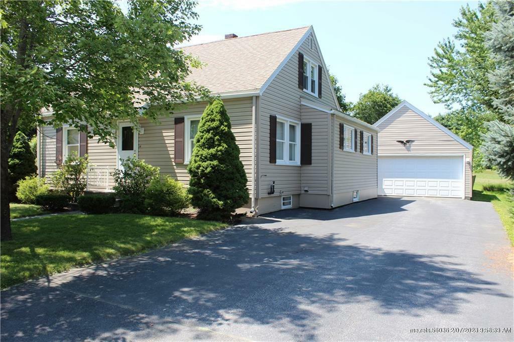 Property Photo: 14 Morris Avenue ME 04240