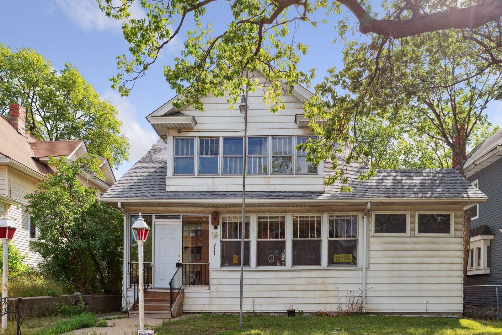 Property Photo:  3145 Lyndale Avenue S  MN 55408 