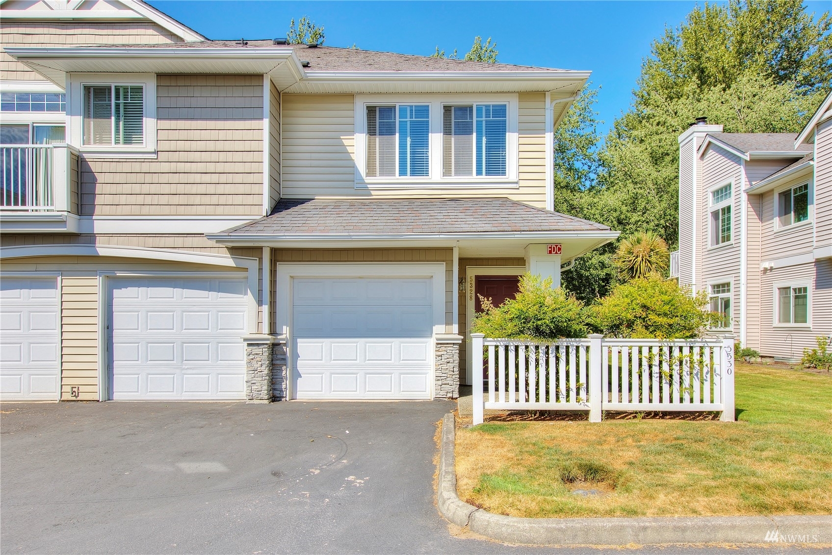 Property Photo:  5328 S 236th Street 5-5  WA 98032 