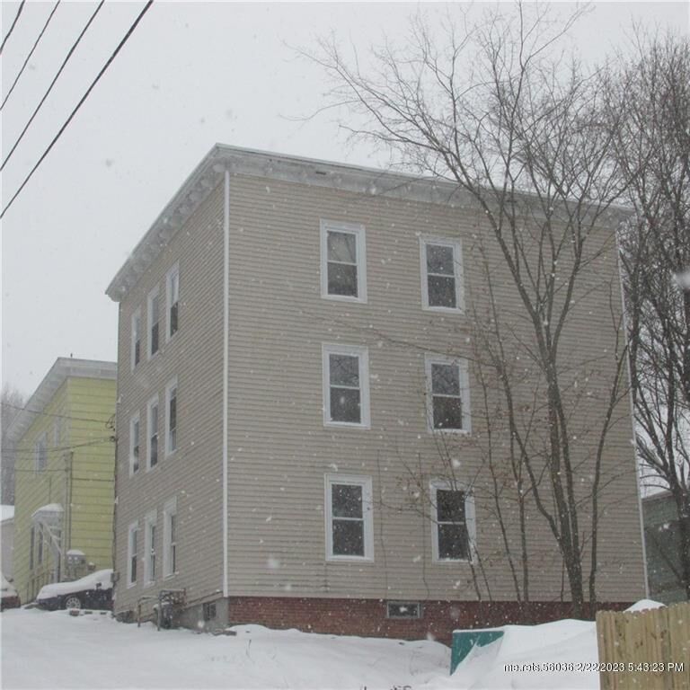 Property Photo:  9 Garnett Avenue  ME 04240 