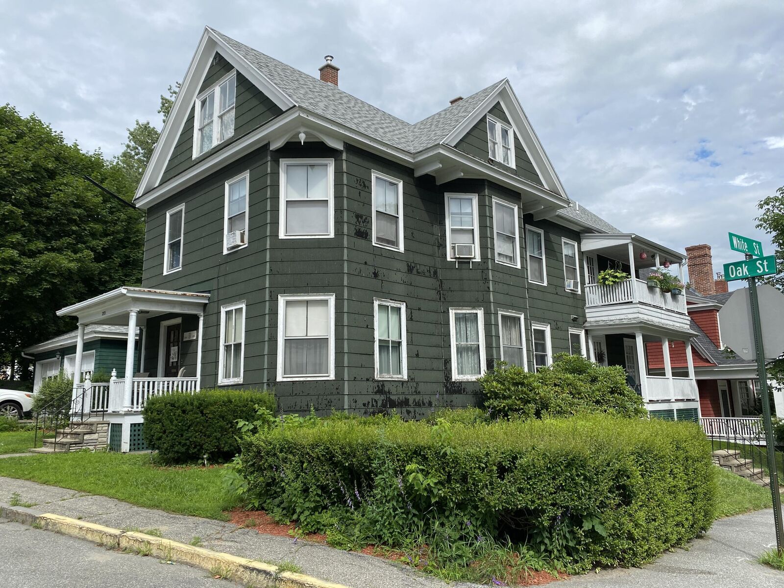 Property Photo: 253 Oak Street ME 04240