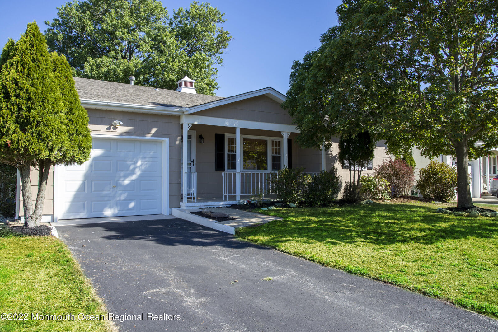 Property Photo:  182 Westbrook Drive  NJ 08757 
