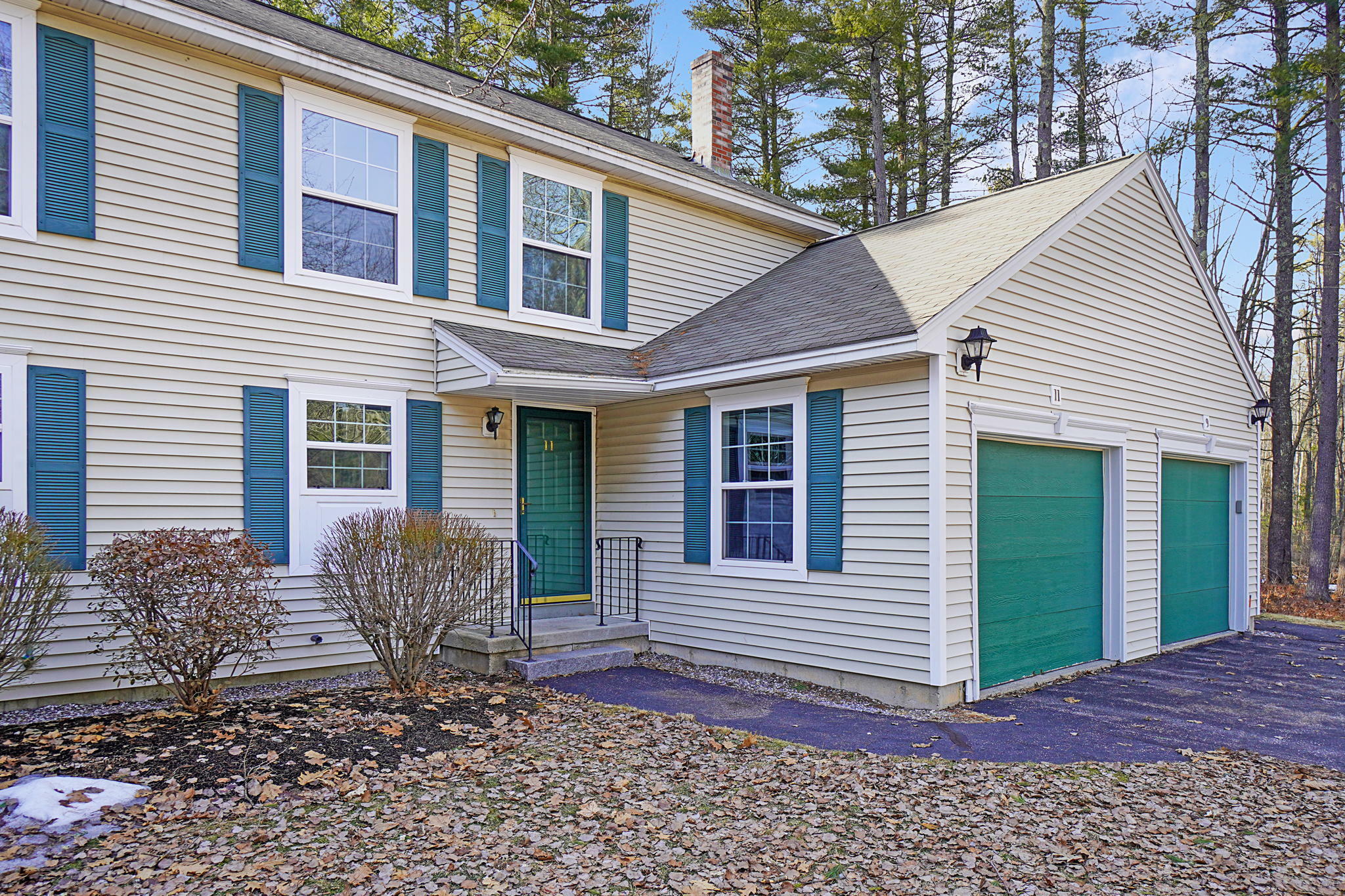 Property Photo: 11 Greenwich Way 43 ME 04043