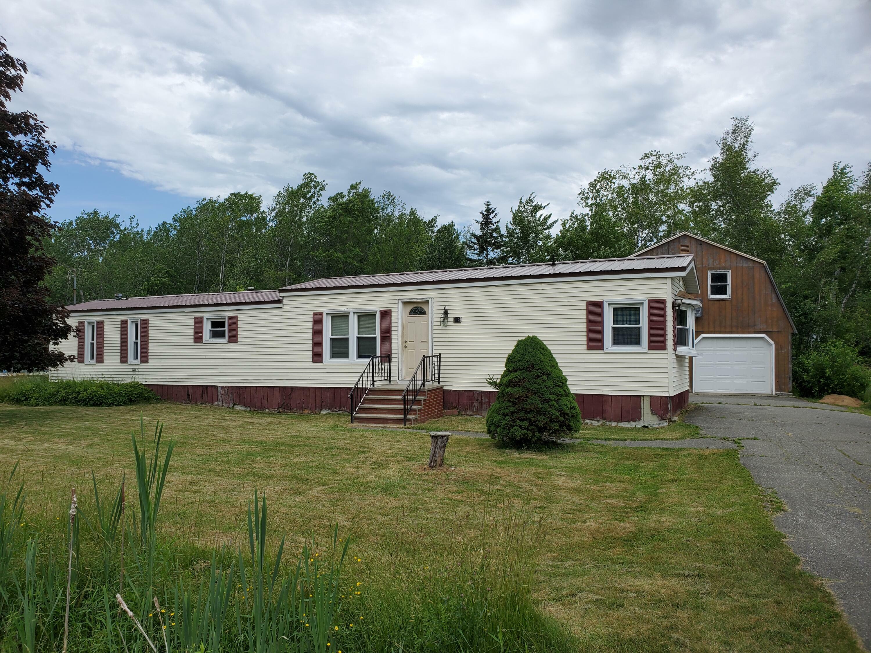 Property Photo:  24 Birch Street  ME 04461 