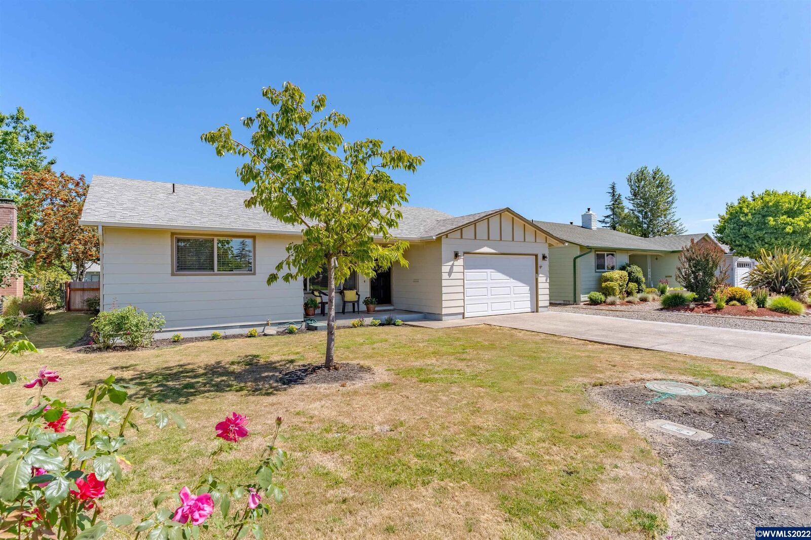 Property Photo:  2101 W Hayes St  OR 97071 