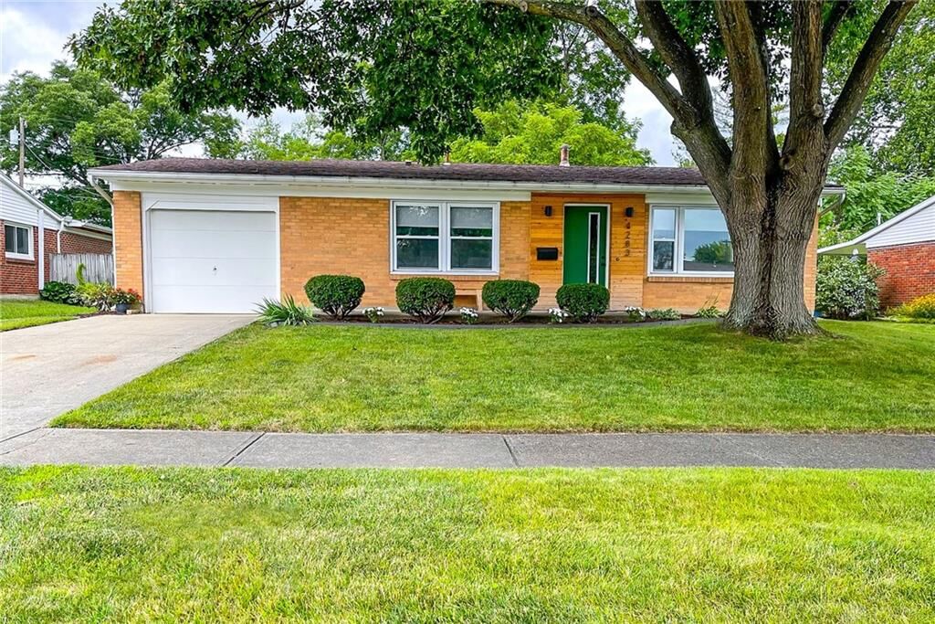Property Photo: 4283 Meadowcroft Road OH 45429