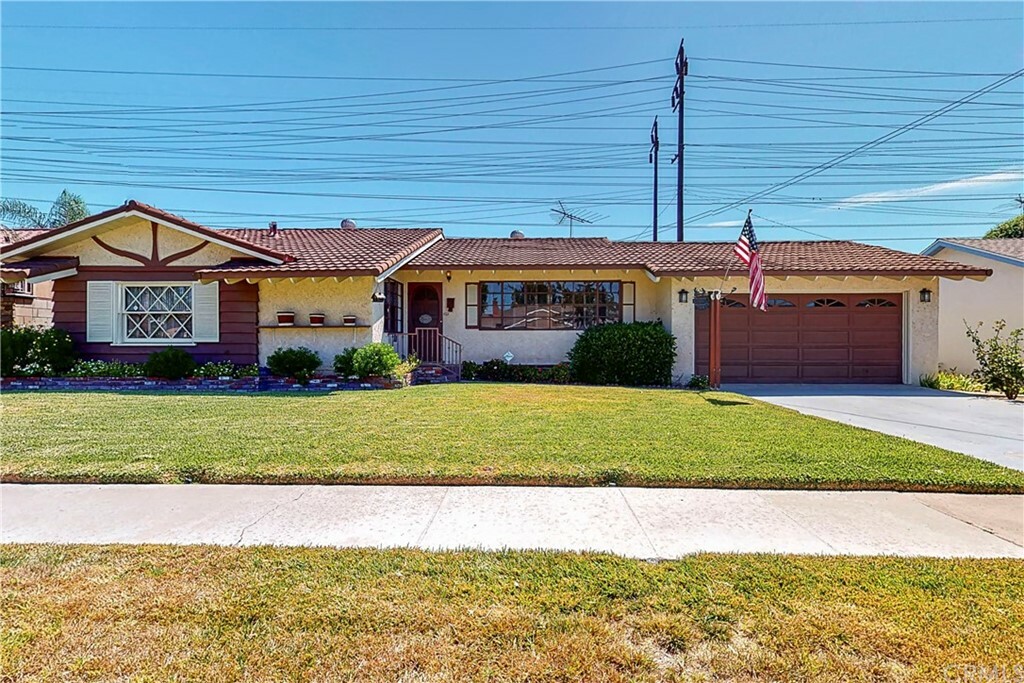 Property Photo:  714 S Macduff Street  CA 92804 