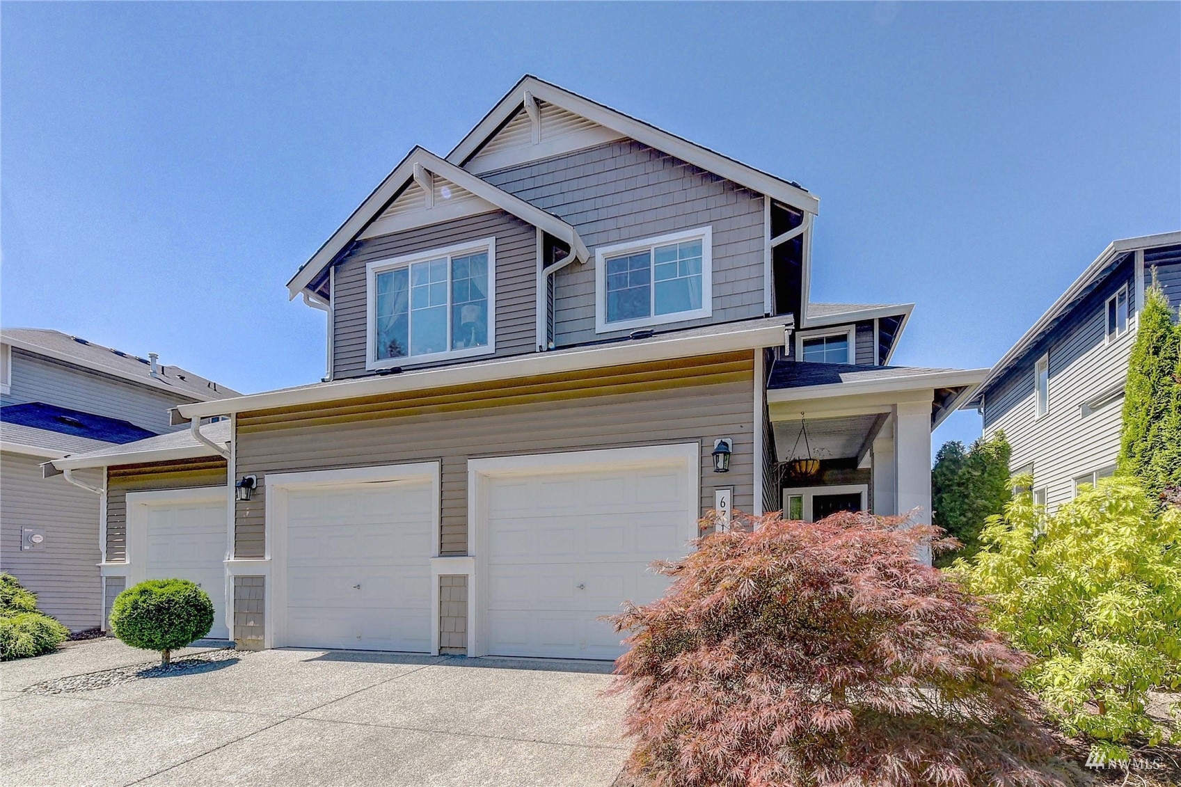 Property Photo:  6717 Douglas Street SE  WA 98092 