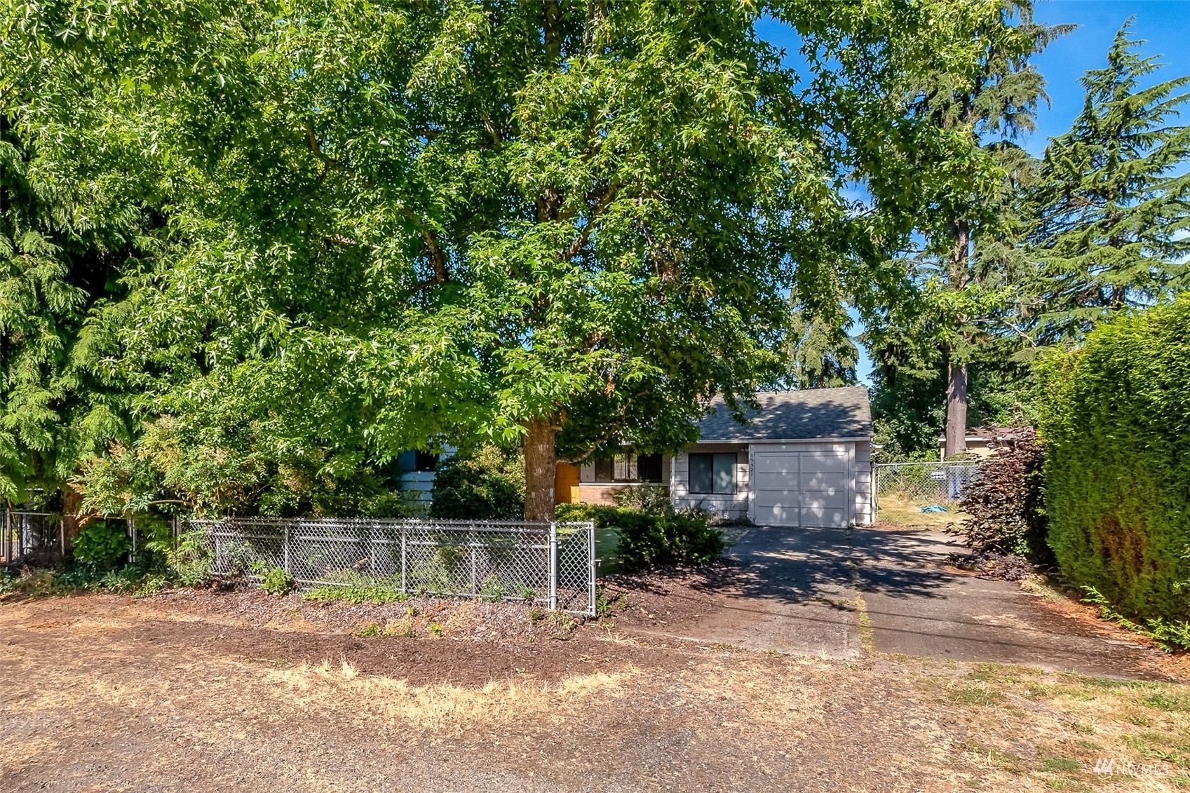 Property Photo:  19521 3rd Avenue S  WA 98148 