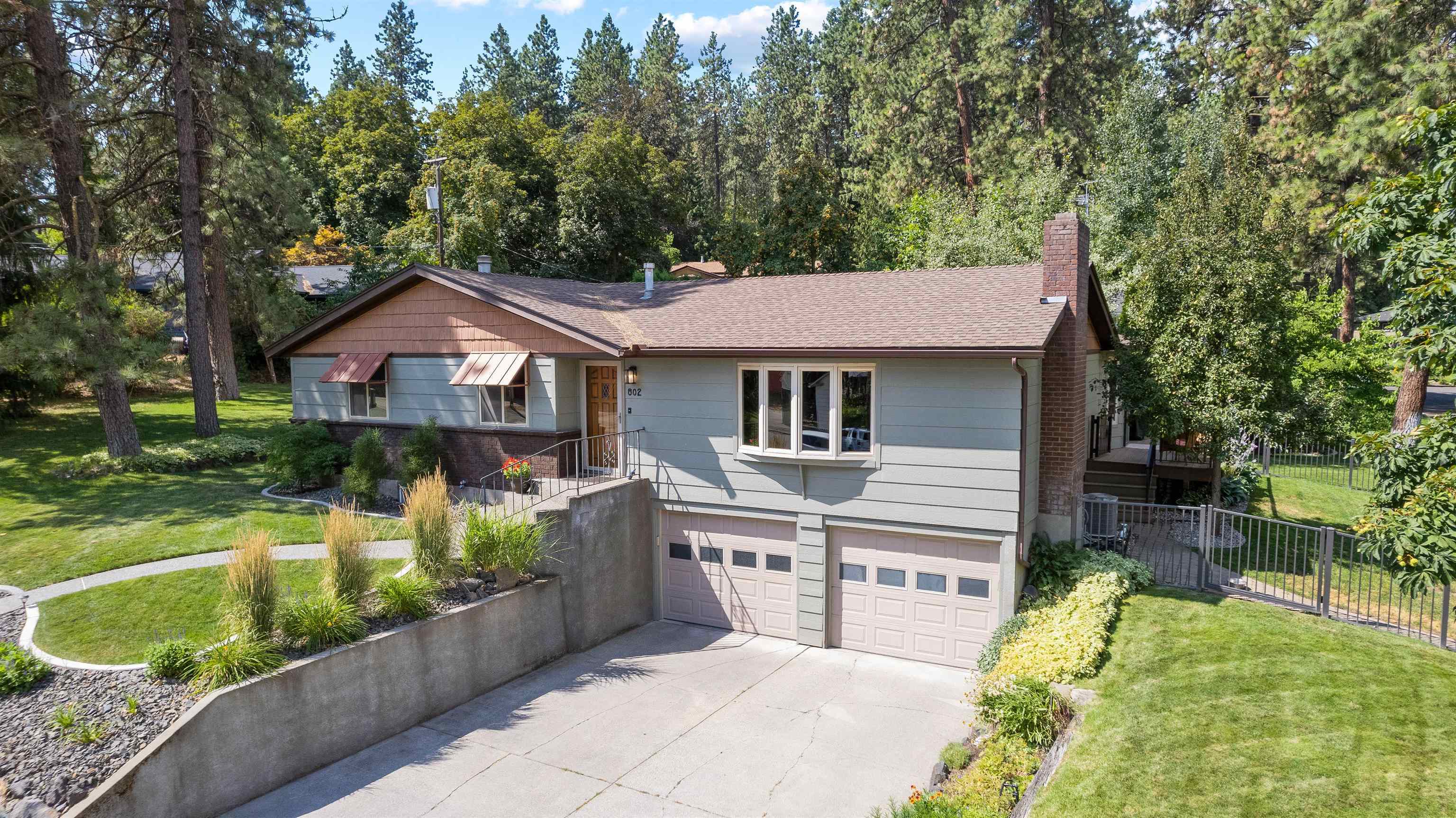 Property Photo:  802 S F St  WA 99224 