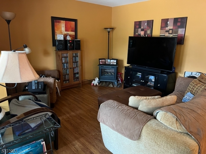 Property Photo:  790 Eves Dr 6  NJ 08844 