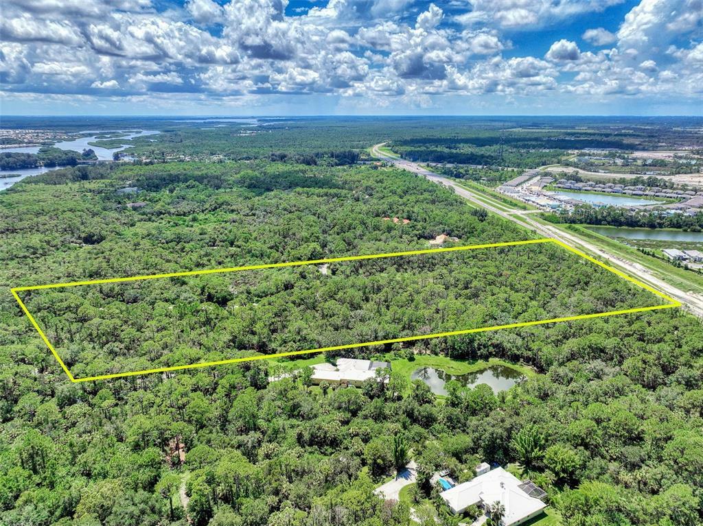 Property Photo:  390 N River Road  FL 34293 