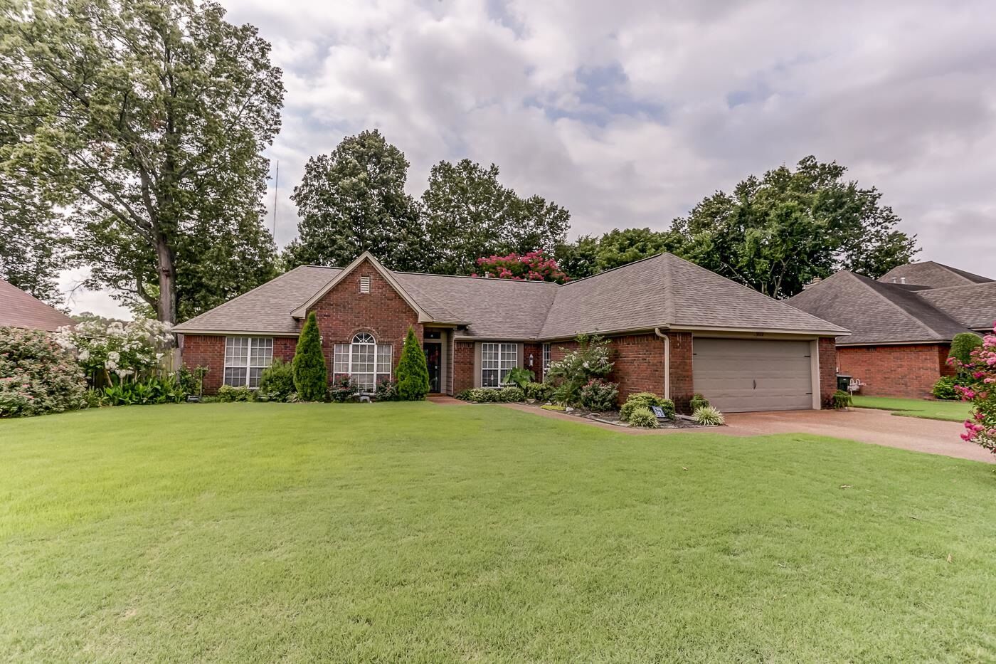 Property Photo:  3312 Summerdale Dr  TN 38133 