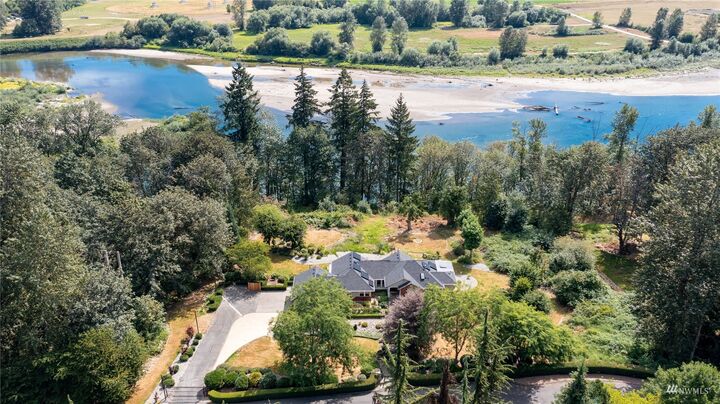 Property Photo:  13521 106th Drive SE  WA 98296 