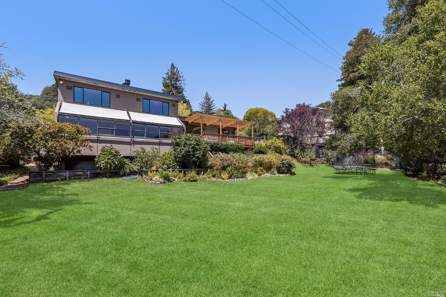 Property Photo:  22 Underhill Road  CA 94941 