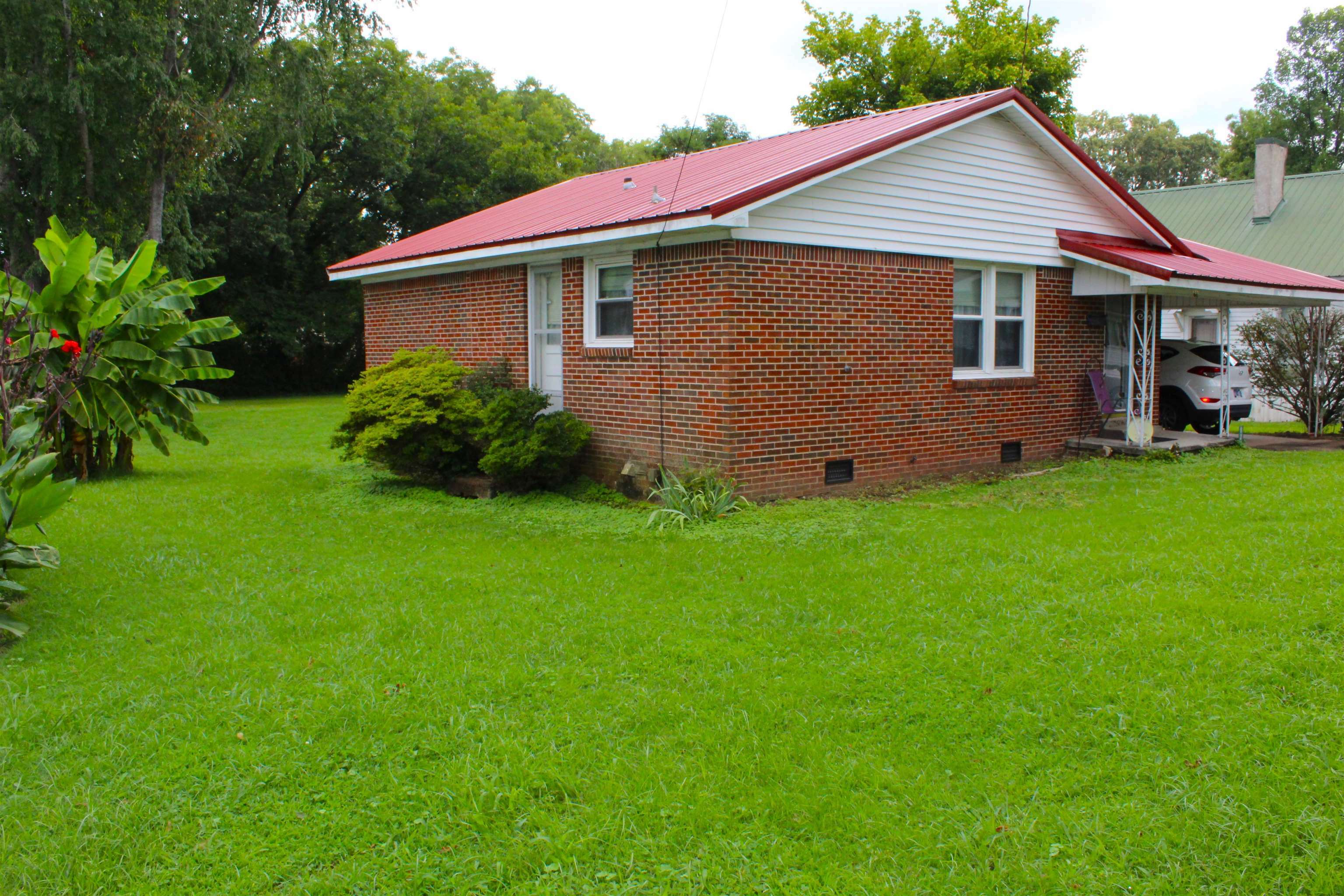 82 Spruce Street  McKenzie TN 38201 photo