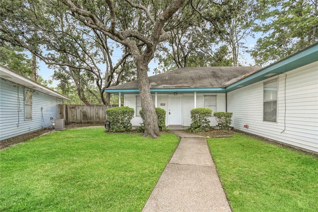 Property Photo:  118 Village Drive 118  LA 70461 