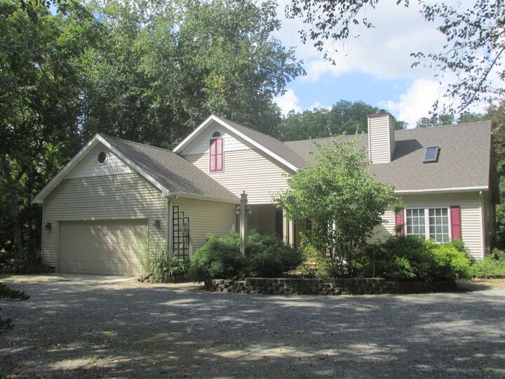 10072 N 650 East  New Carlisle IN 46552 photo