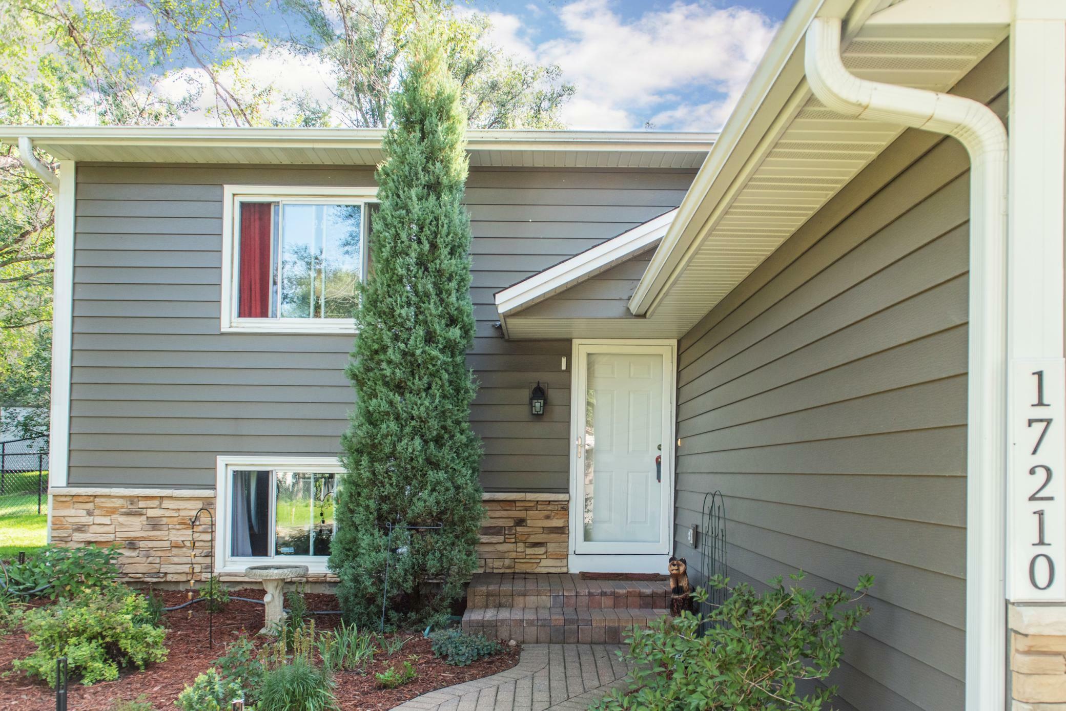 Property Photo:  17210 Foliage Avenue  MN 55024 