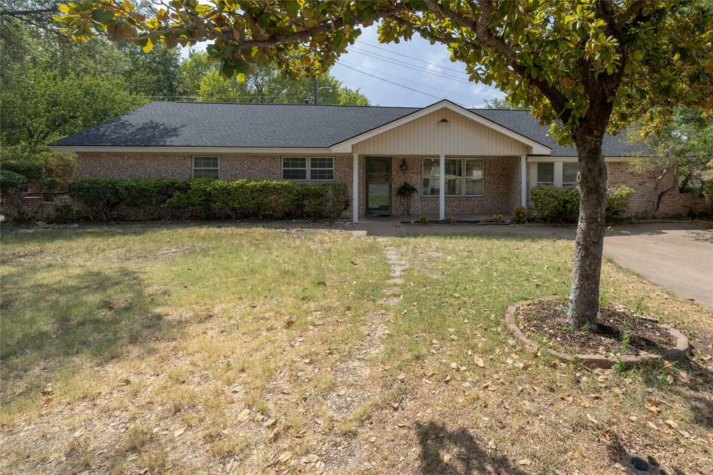 Property Photo:  1208 Bois D Arc Street  TX 76086 