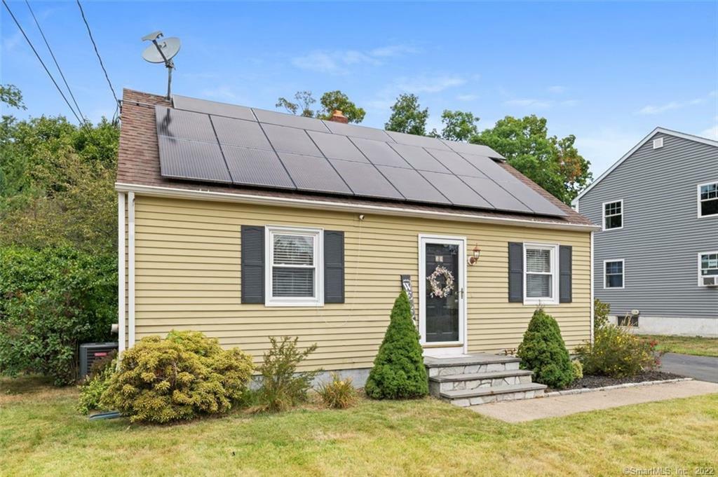 Property Photo: 30 Macarthur Road CT 06473