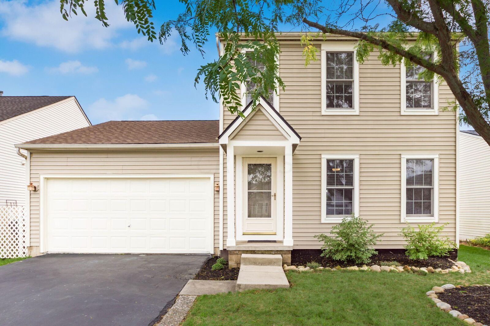 Property Photo:  5602 Buxley Drive  OH 43081 