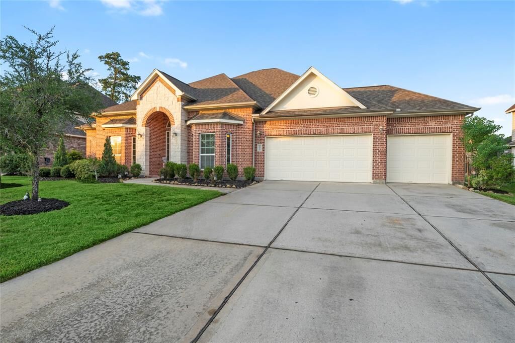 Property Photo: 24915 Auburn Bend Drive TX 77389